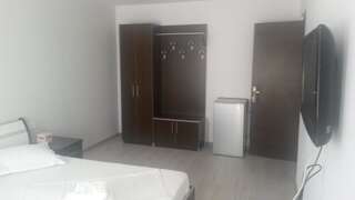 Гостевой дом Casa Alba Мамайя Норд – Нэводари Номер Делюкс (для 2 взрослых и 1 ребенка)-3